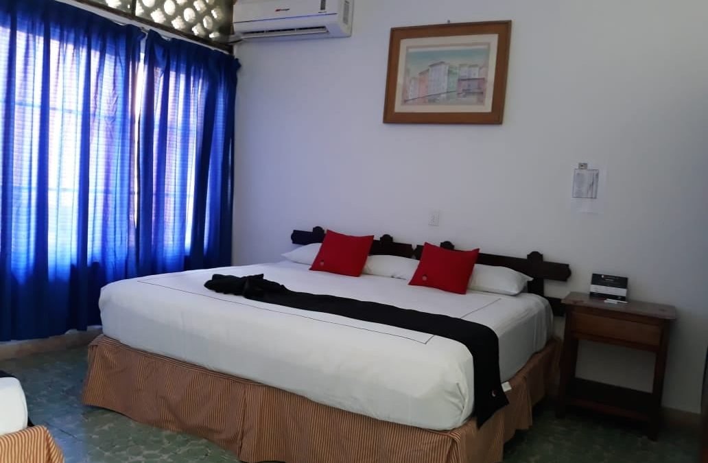 Hotel Adelita Zihuatanejo – Ixtapa / Zihuatanejo Budget Hotels
